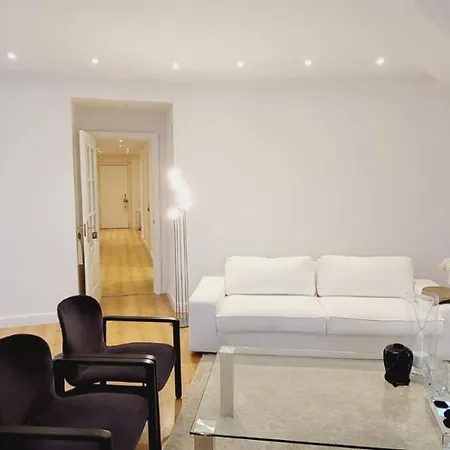 Premium Penthouse For 4 At The Heart Of The City *