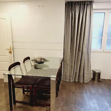 Premium Penthouse For 4 At The Heart Of The City Apartman *