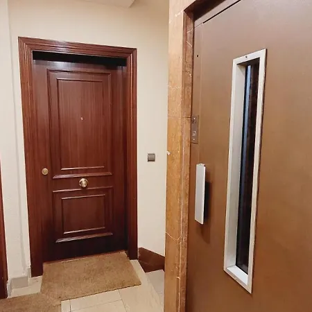 Apartman Premium Penthouse For 4 At The Heart Of The City Oviedo